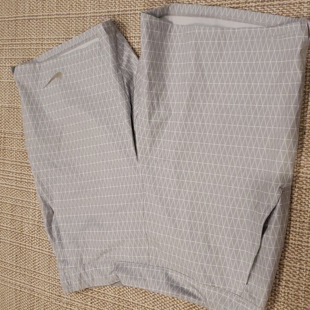 Nike Shorts, Like New, Gray/White, XL, With pockets